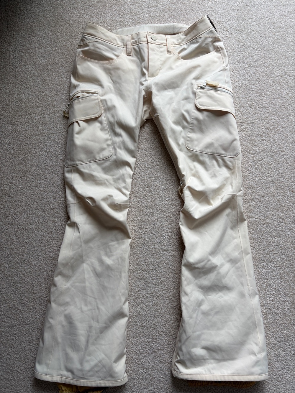Women’s Burton Cream Cargo Snow Pants with Flared Legs Size Small